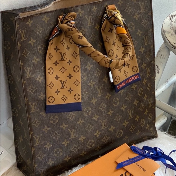 LV Bags 30% off coming soon on selected items - Picture 11 of 12